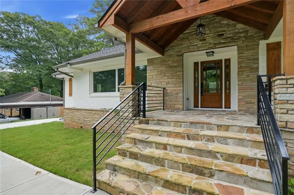 2304 Rugby Lane College Park, GA 30337