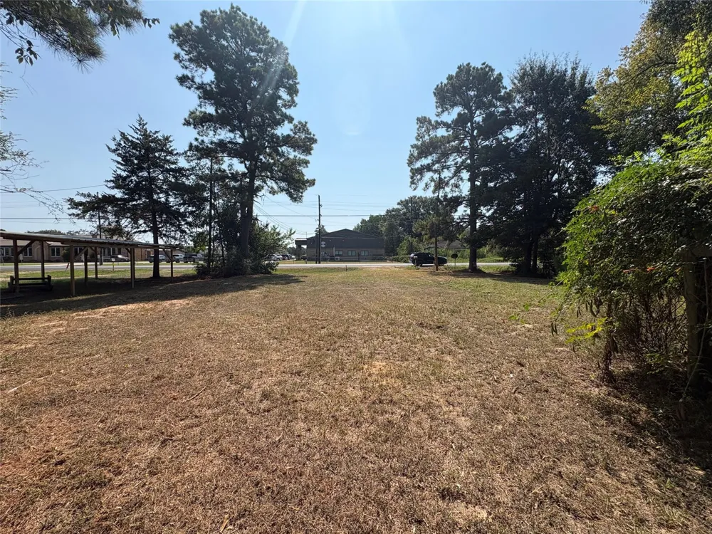 1510 S Byrd Avenue Shepherd, TX 77371