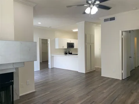 2710 Grants Lake Boulevard #B4