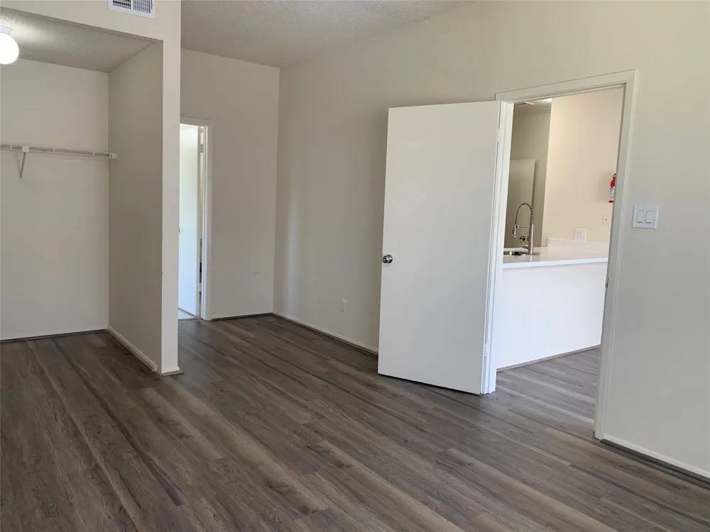 2710 Grants Lake Boulevard #B4 Sugar Land, TX 77479