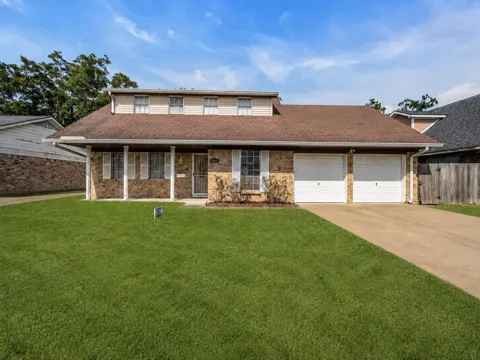 2808 Burke Road