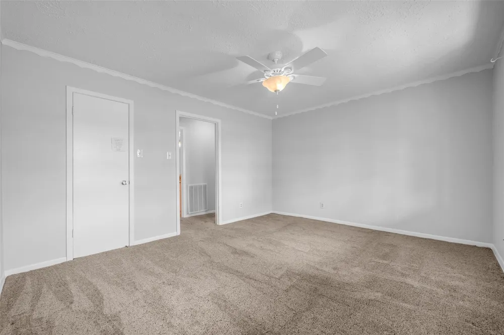 2808 Burke Road Pasadena, TX 77502