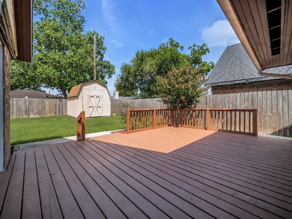 2808 Burke Road Pasadena, TX 77502