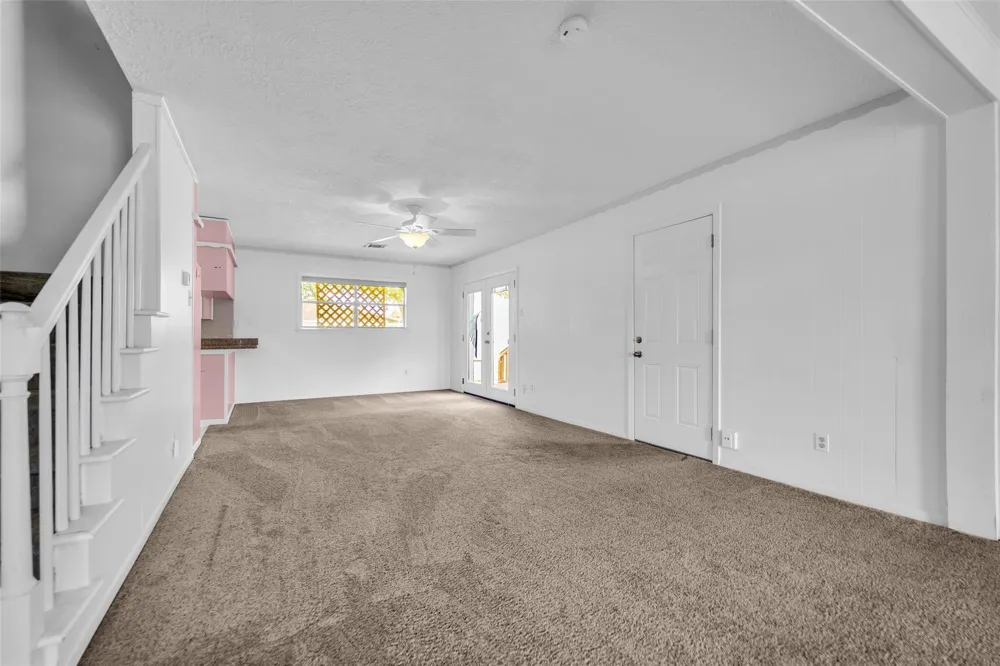 2808 Burke Road Pasadena, TX 77502