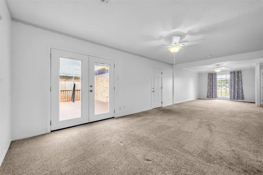 2808 Burke Road Pasadena, TX 77502