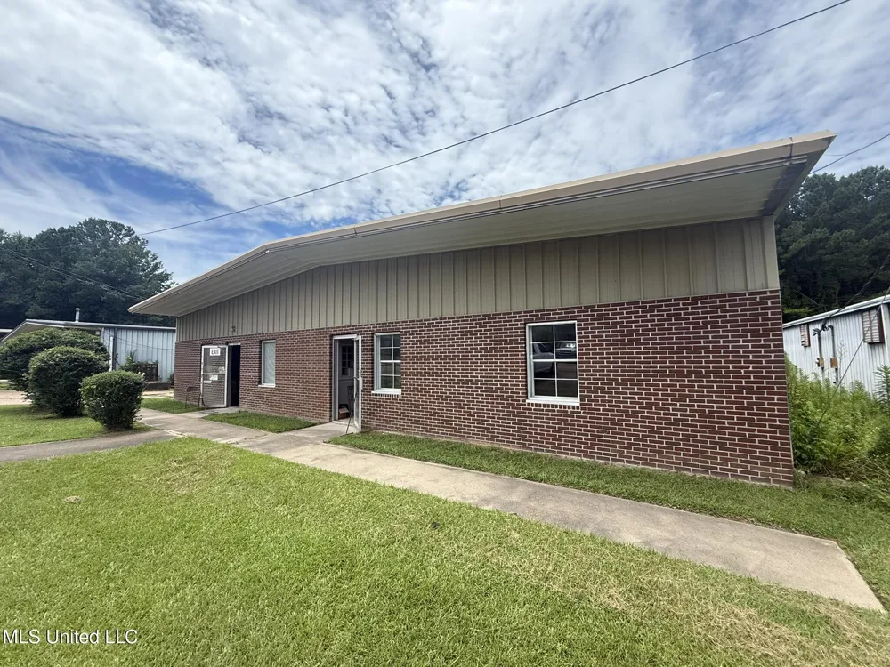 112 Riley Drive Jackson, MS 39209
