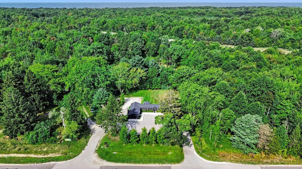 2790 Blue Star Highway Fennville, MI 49408