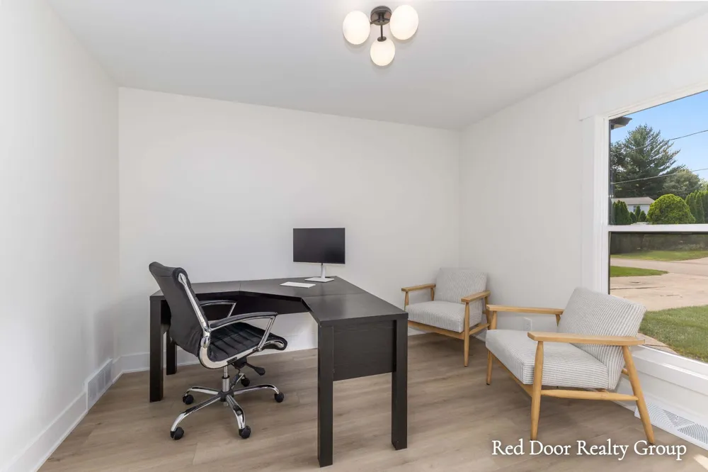 578 Arrowhead Avenue SE Grand Rapids, MI 49546