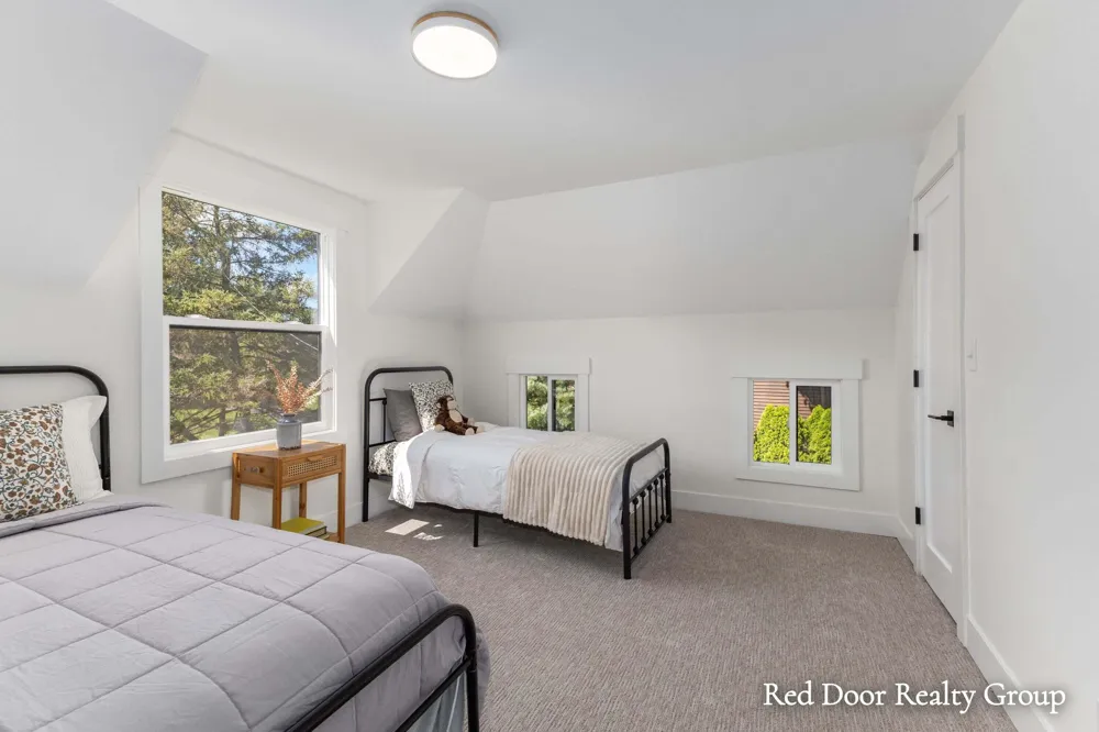 578 Arrowhead Avenue SE Grand Rapids, MI 49546