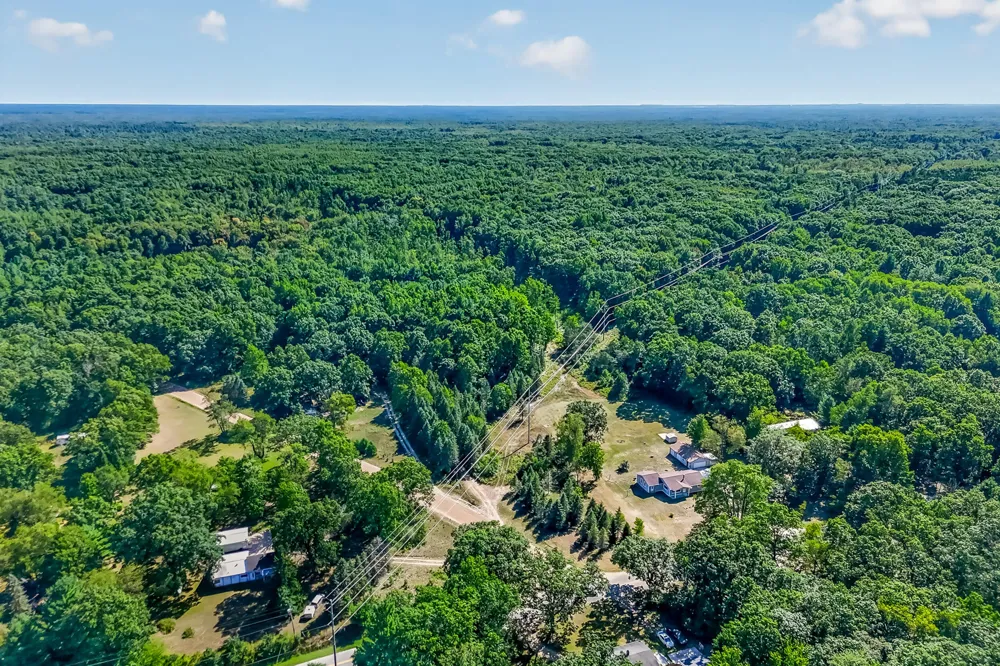 2465 E Arthur Road Rothbury, MI 49452