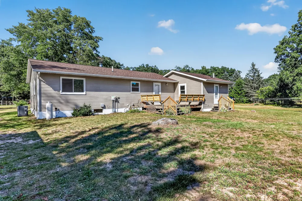 2465 E Arthur Road Rothbury, MI 49452
