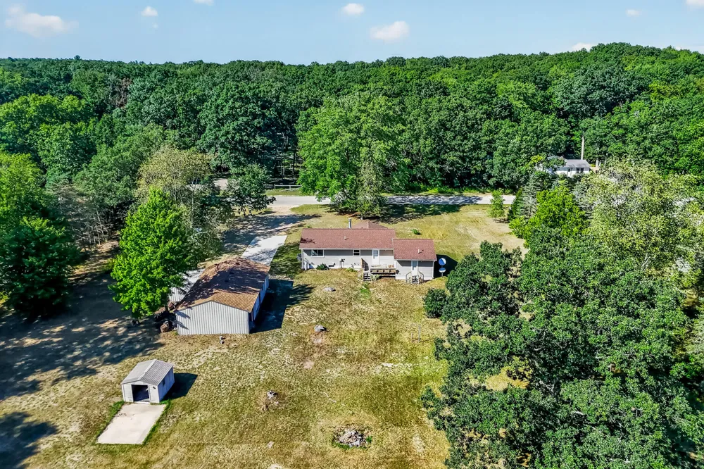 2465 E Arthur Road Rothbury, MI 49452