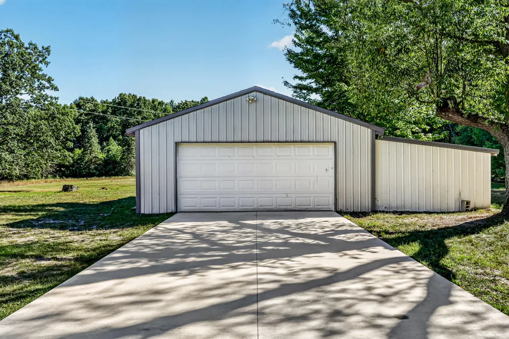 2465 E Arthur Road Rothbury, MI 49452