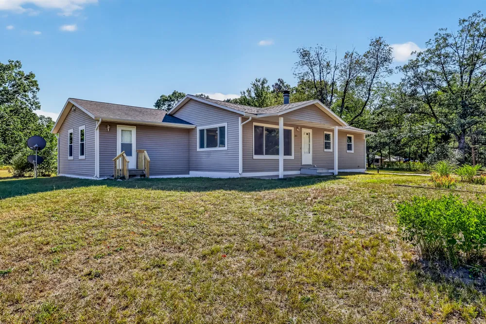 2465 E Arthur Road Rothbury, MI 49452