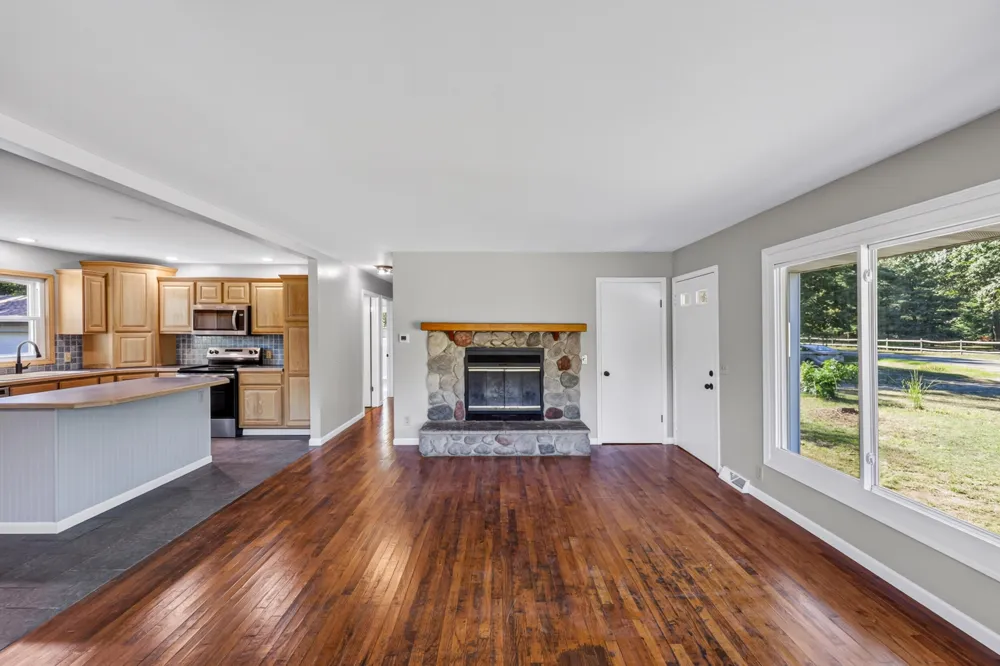 2465 E Arthur Road Rothbury, MI 49452