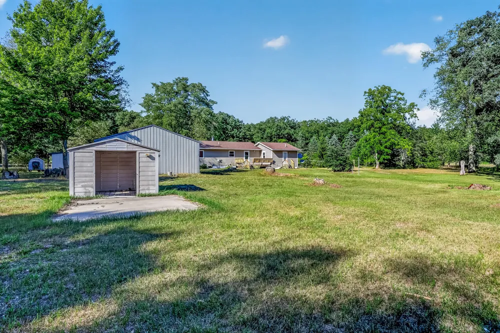 2465 E Arthur Road Rothbury, MI 49452