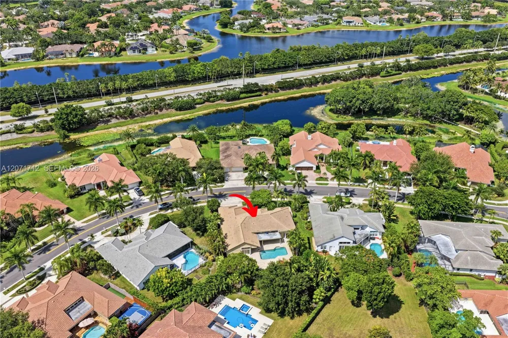 360 NE Coconut Cir Weston, FL 33326