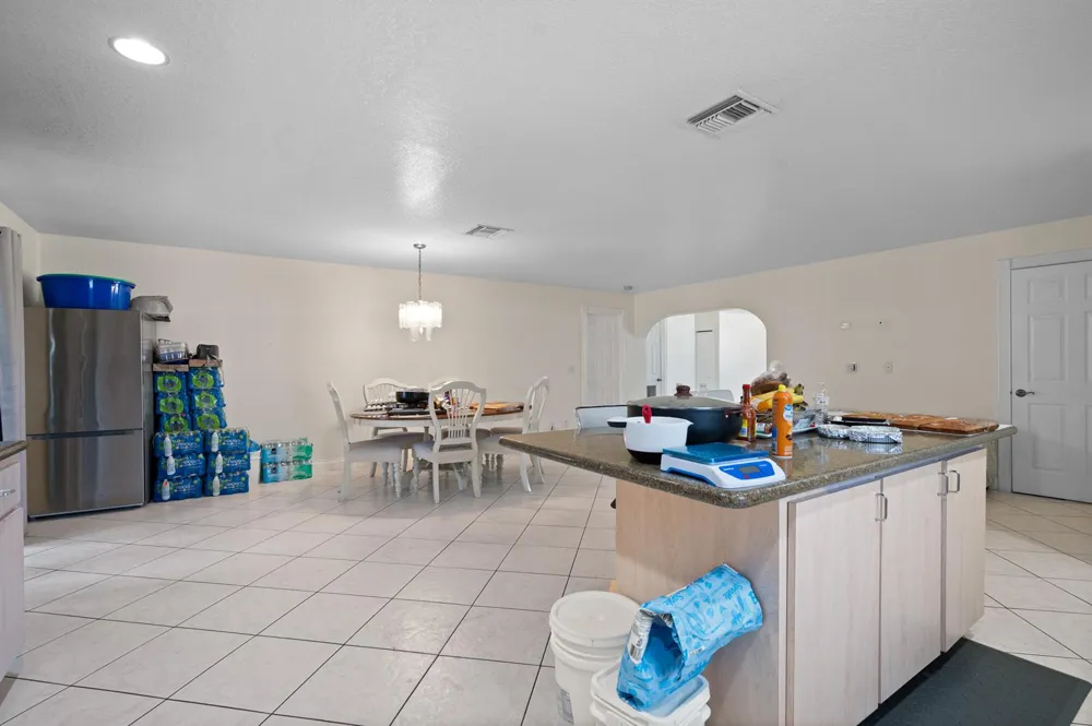 5772 Haverhill Road West Palm Beach, FL 33407