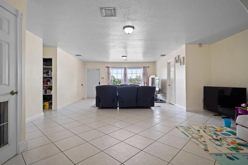 5772 Haverhill Road West Palm Beach, FL 33407