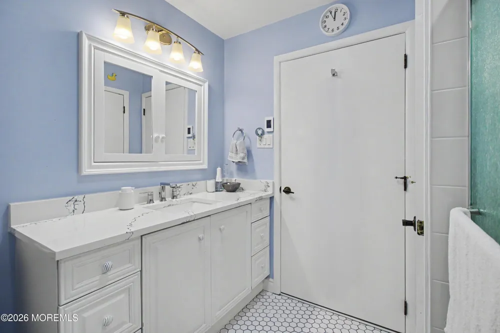 5 Gramercy Lane Manchester, NJ 08759