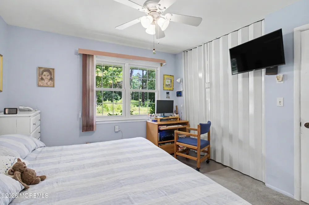 5 Gramercy Lane Manchester, NJ 08759