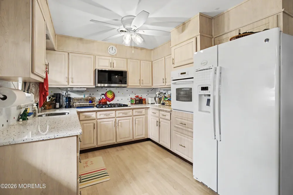 5 Gramercy Lane Manchester, NJ 08759