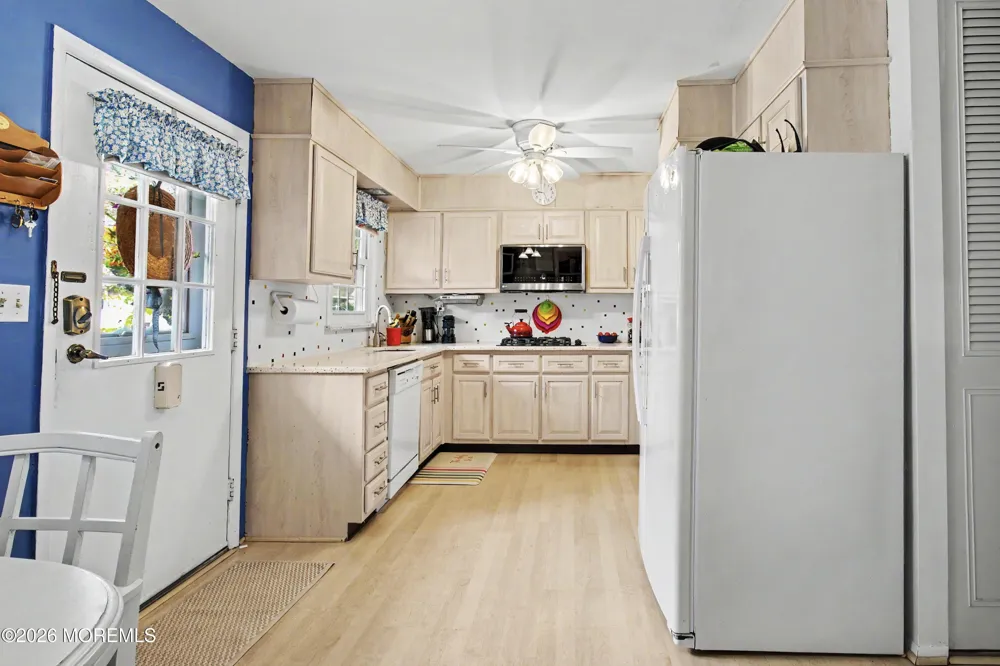 5 Gramercy Lane Manchester, NJ 08759