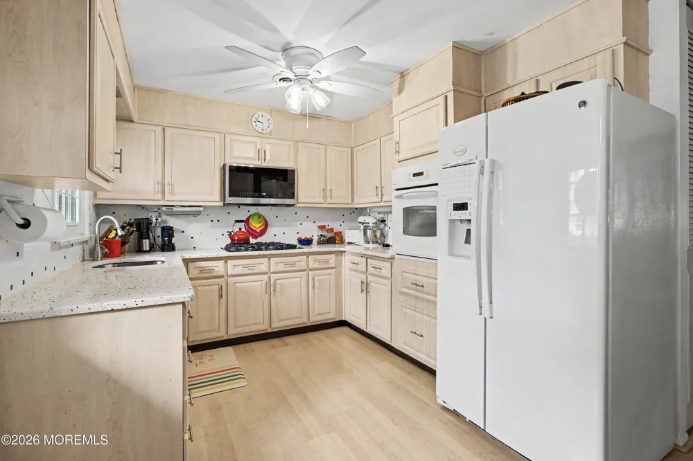 5 Gramercy Lane Manchester, NJ 08759
