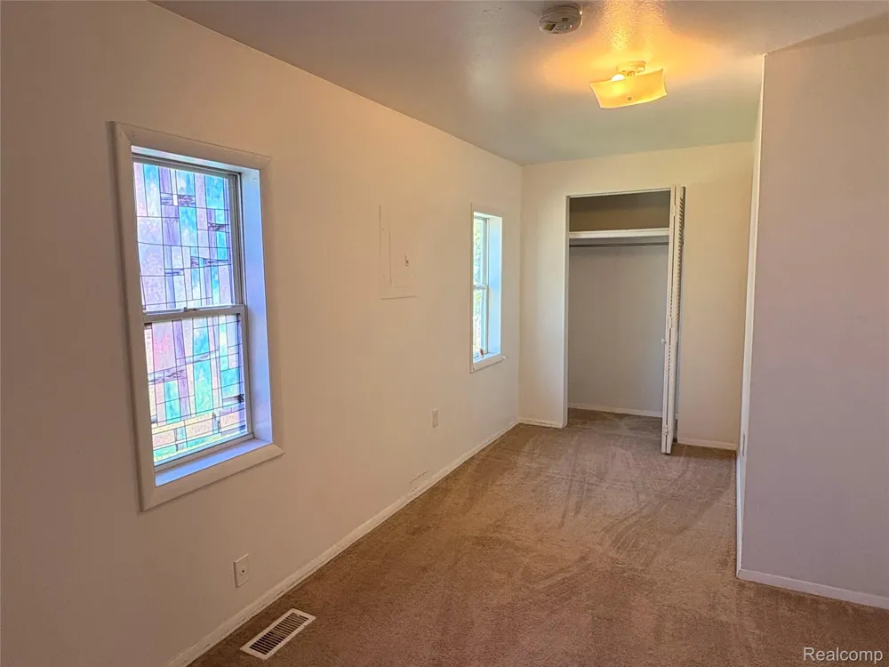 1026 W Scottwood Avenue Flint Charter Township, MI 48507