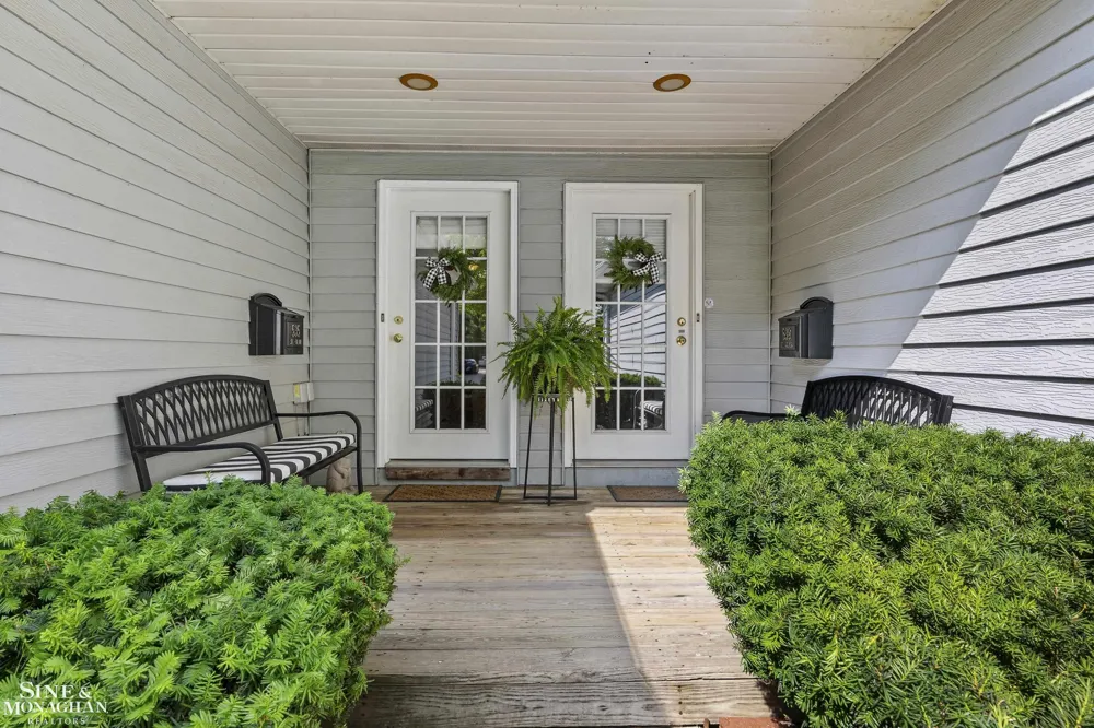 535 Saint Clair Street Grosse Pointe City, MI 48230