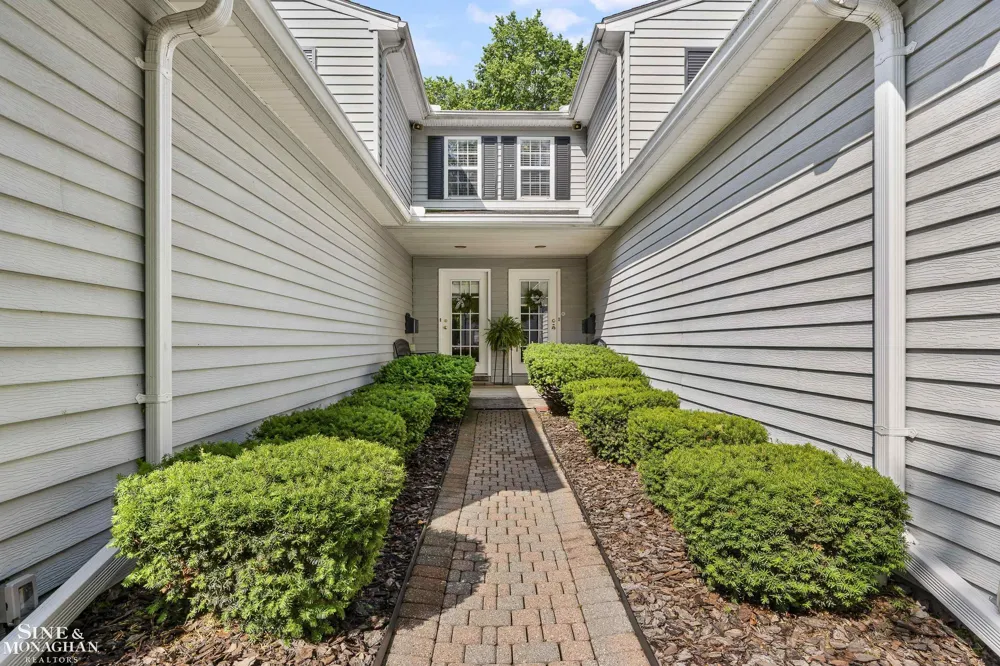 535 Saint Clair Street Grosse Pointe City, MI 48230
