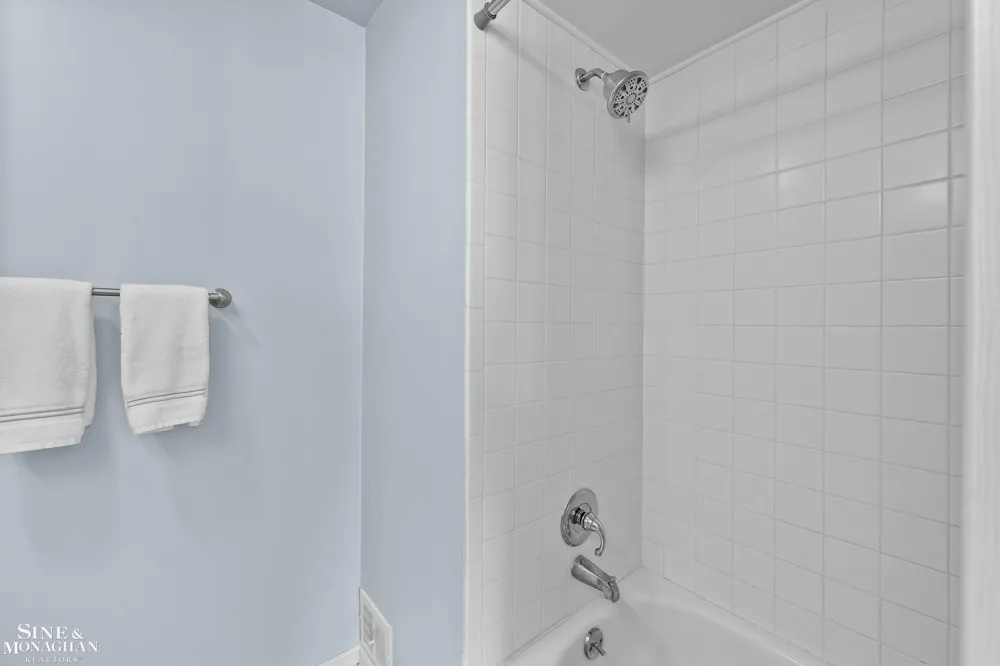 535 Saint Clair Street Grosse Pointe City, MI 48230
