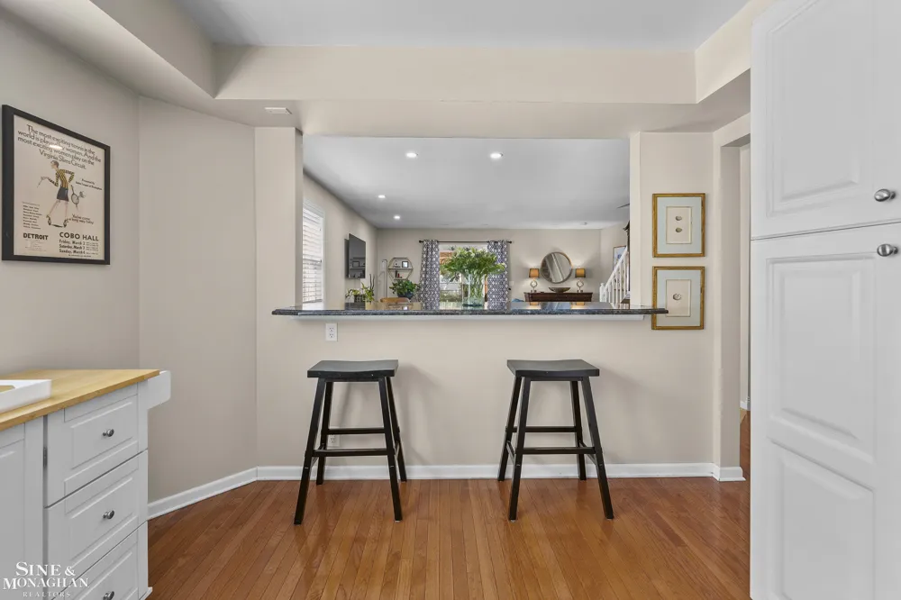 535 Saint Clair Street Grosse Pointe City, MI 48230