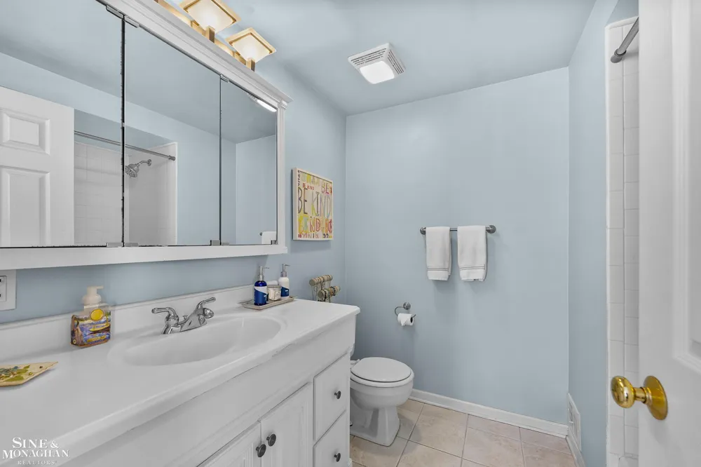 535 Saint Clair Street Grosse Pointe City, MI 48230