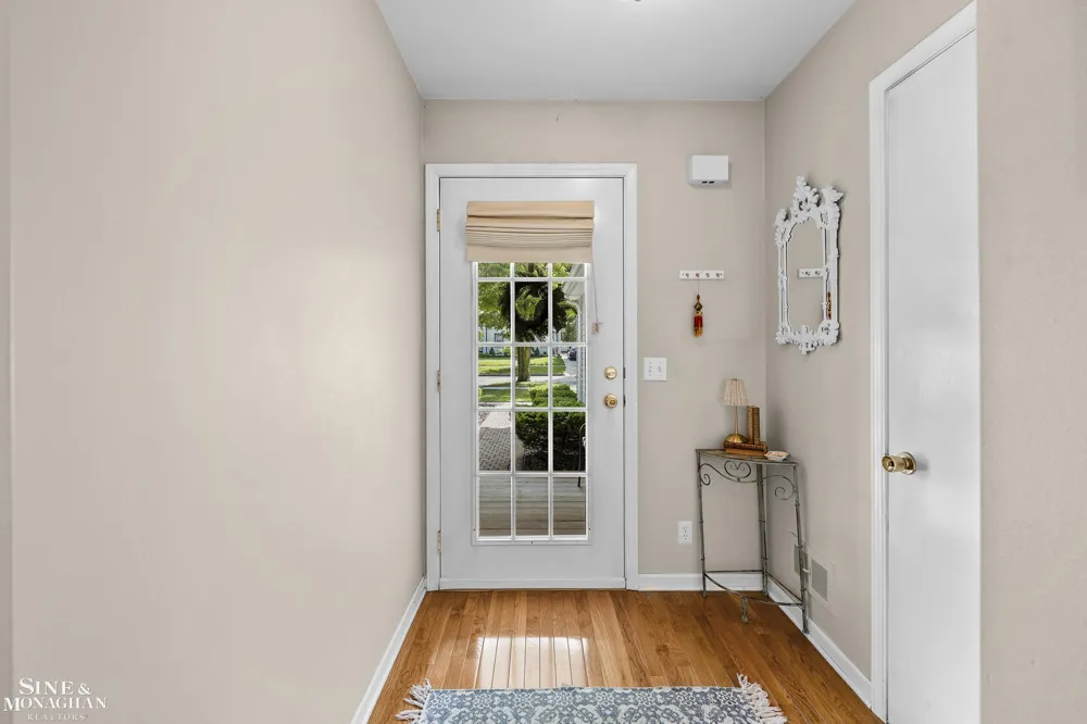 535 Saint Clair Street Grosse Pointe City, MI 48230