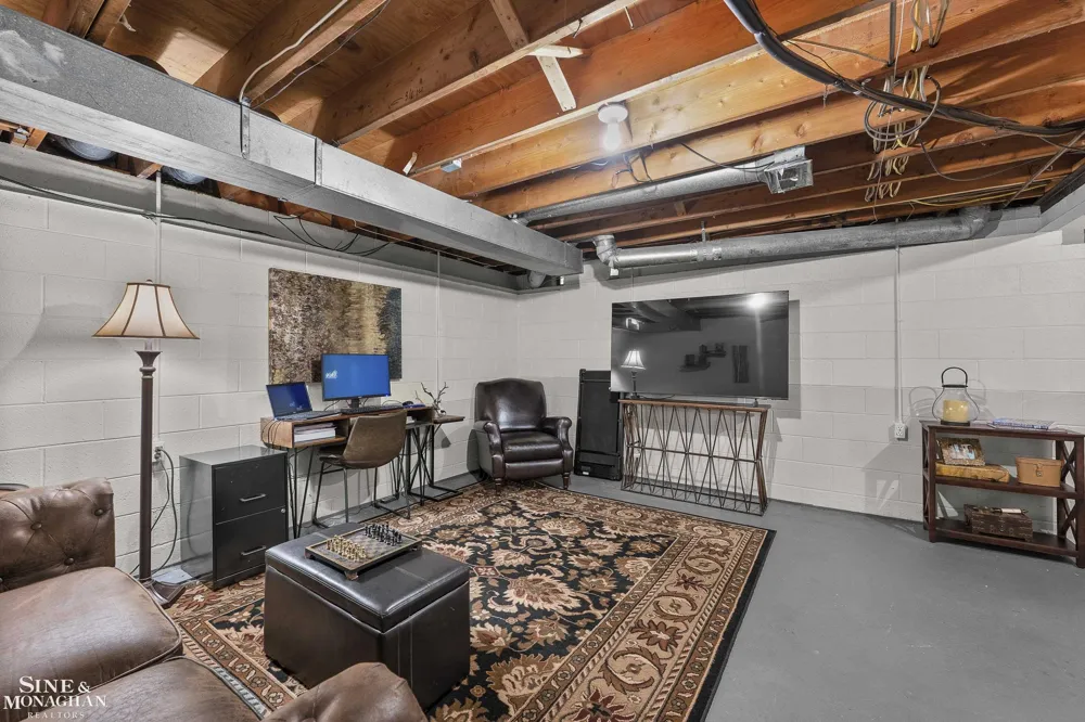 535 Saint Clair Street Grosse Pointe City, MI 48230