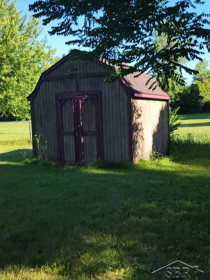 4768 Clunie Street Saginaw Charter Township, MI 48638