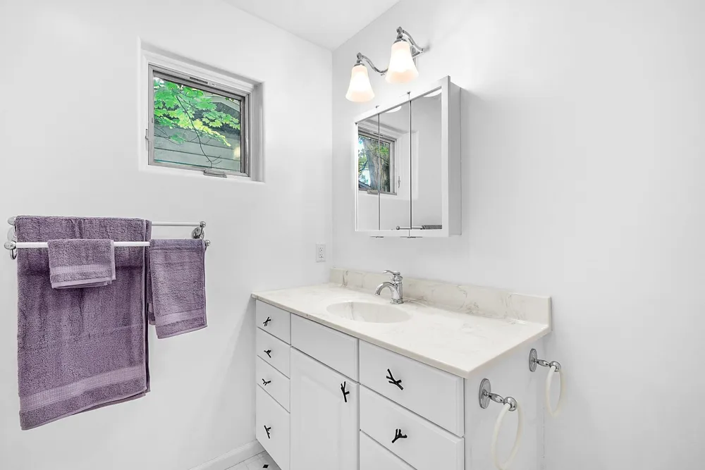 1006 E State Street Traverse City City, MI 49686