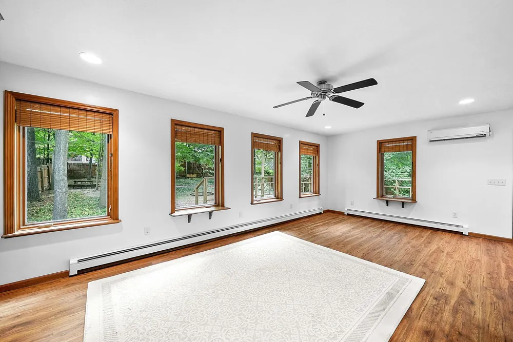 1006 E State Street Traverse City City, MI 49686