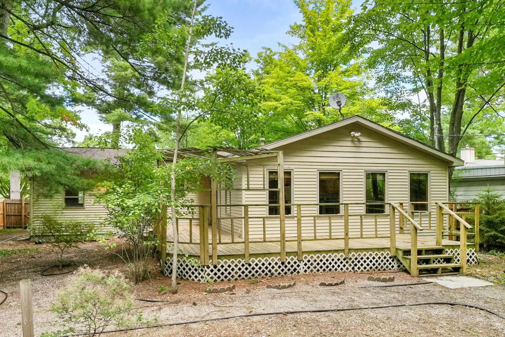 1006 E State Street Traverse City City, MI 49686
