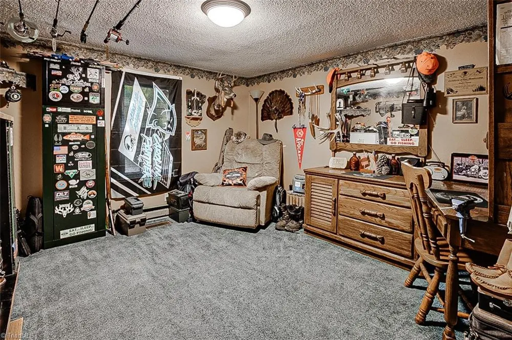2207 Millcroft Road Pleasant Garden, NC 27313