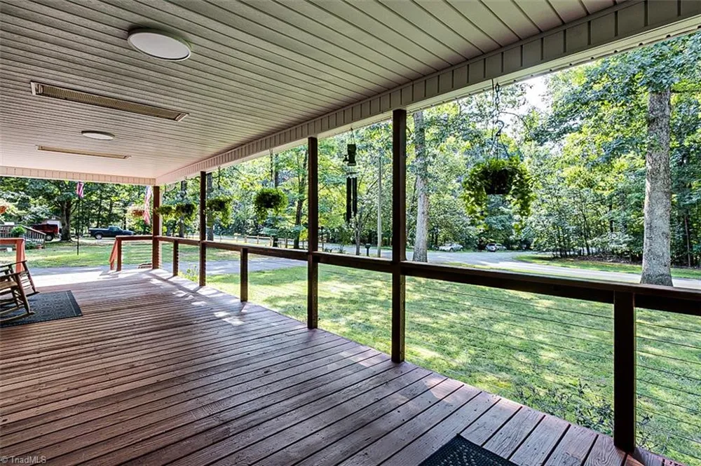 2207 Millcroft Road Pleasant Garden, NC 27313