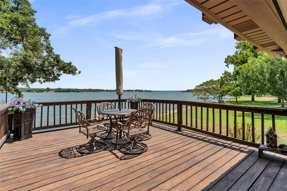 386 Lake Loop Tow, TX 78672