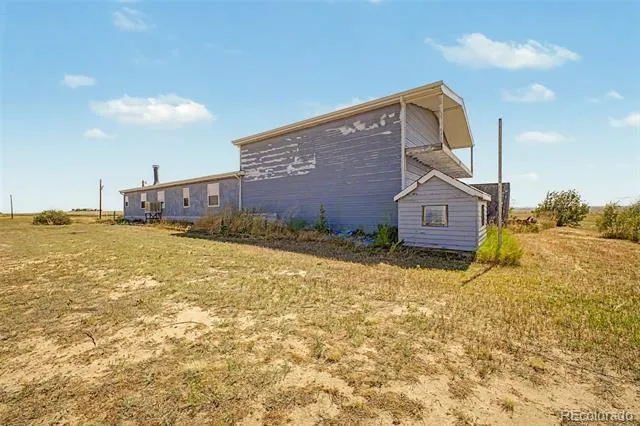 48180 County Road 38 Bennett, CO 80102
