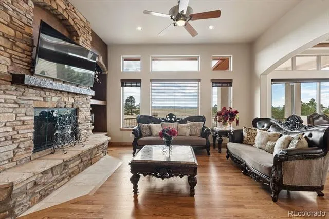 6905 Alpaca Heights Colorado Springs, CO 80908