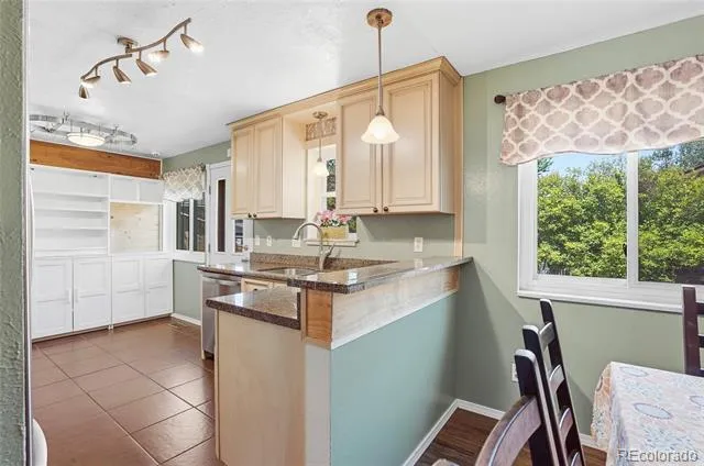 6740 Devinney Street Arvada, CO 80004