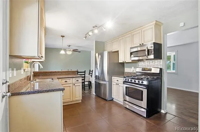 6740 Devinney Street Arvada, CO 80004