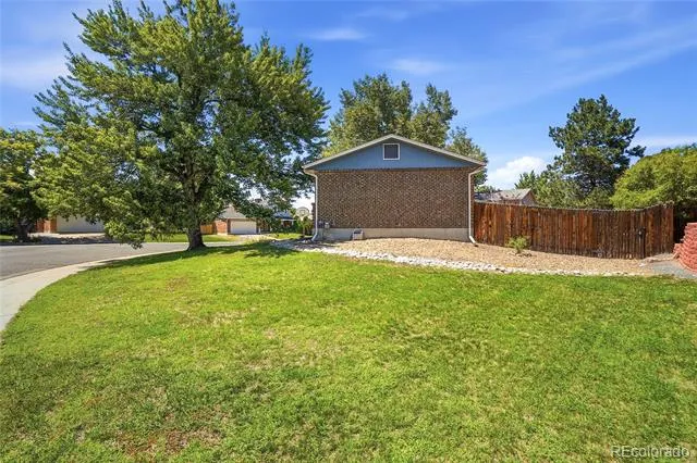 6740 Devinney Street Arvada, CO 80004