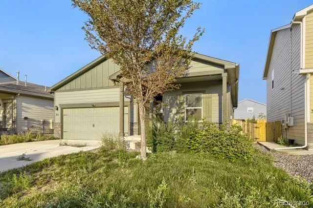 311 Maple Street Bennett, CO 80102