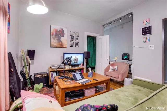 2105 E 16th Avenue Denver, CO 80206